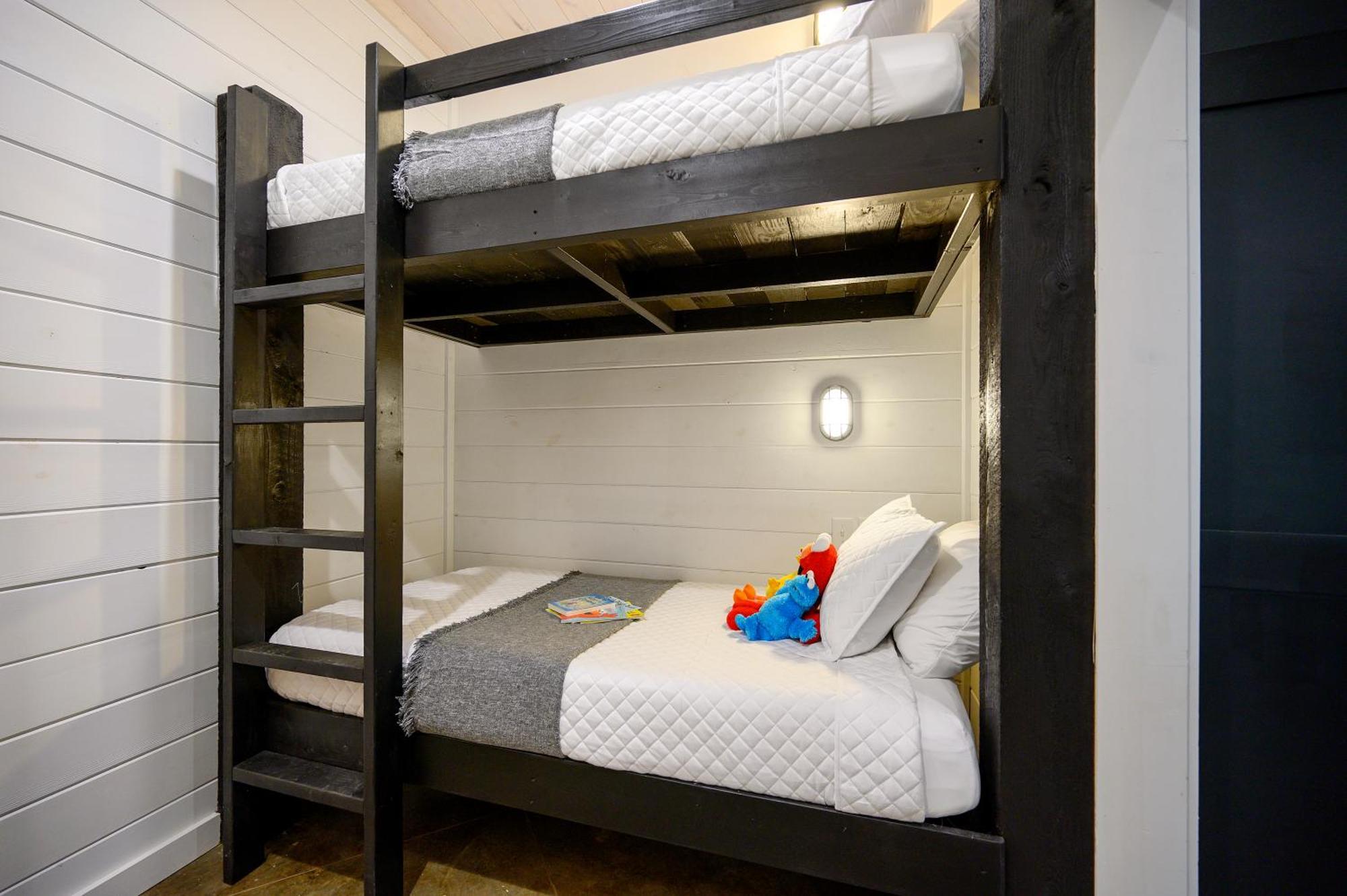 Two Knights Luxury Cabin Broken Bow Buitenkant foto